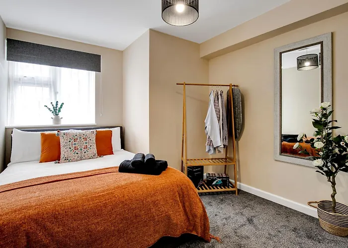 Luxury Apartment 8 Minutes From Heathrow